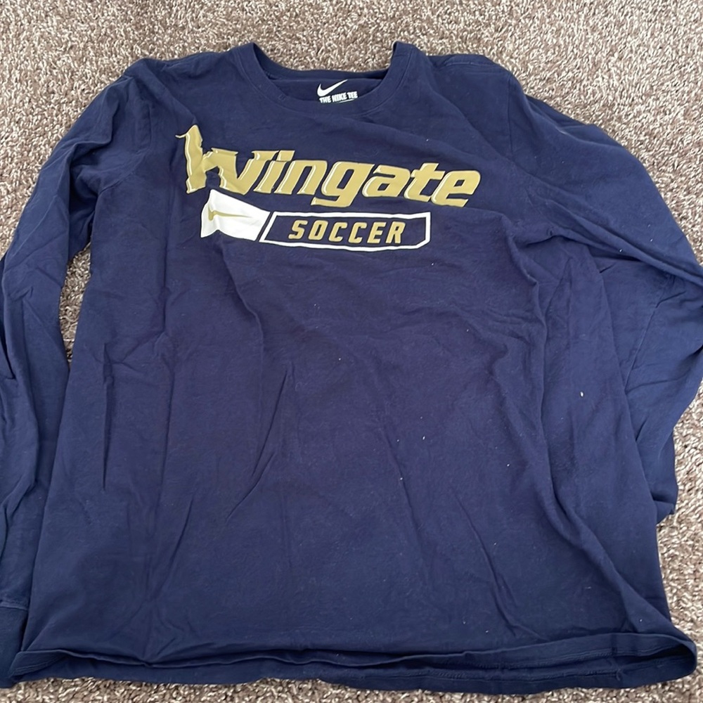 Men’s Wingate soccer long sleeve